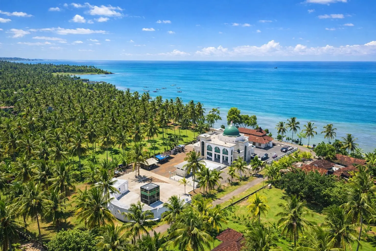 Peresmian Pelabuhan Perikanan Internasional Pengambengan membuka prospek Masjid Pantai Bali sebagai destinasi wisata religi dan Eco-Maritime Smart Masjid berbasis konsep 5E, sekaligus memperkuat Bali Manasik Center di Jembrana.(Foto: Masjid Pantai Bali)