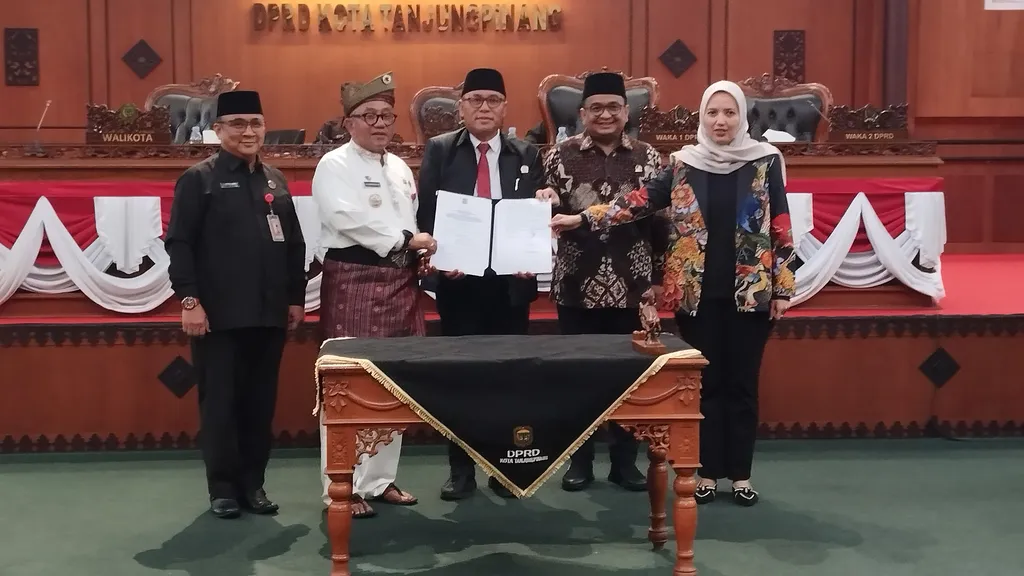 Wako Lis dan Pimpinan DPRD Setujui Ranperda Cadangan Pangan Daerah